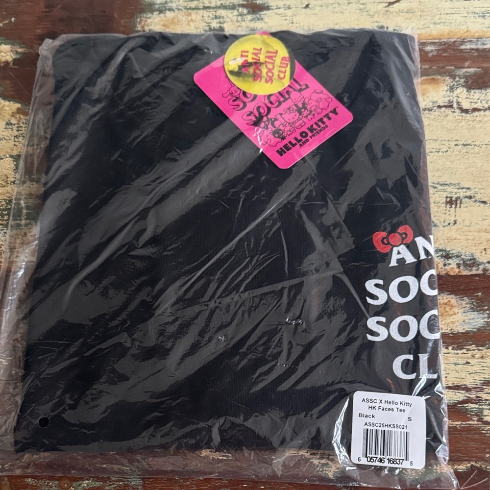 Anti Social Social Club x Hello Kitty Black Short Sleeve Tee - Small - Picture 2 of 5